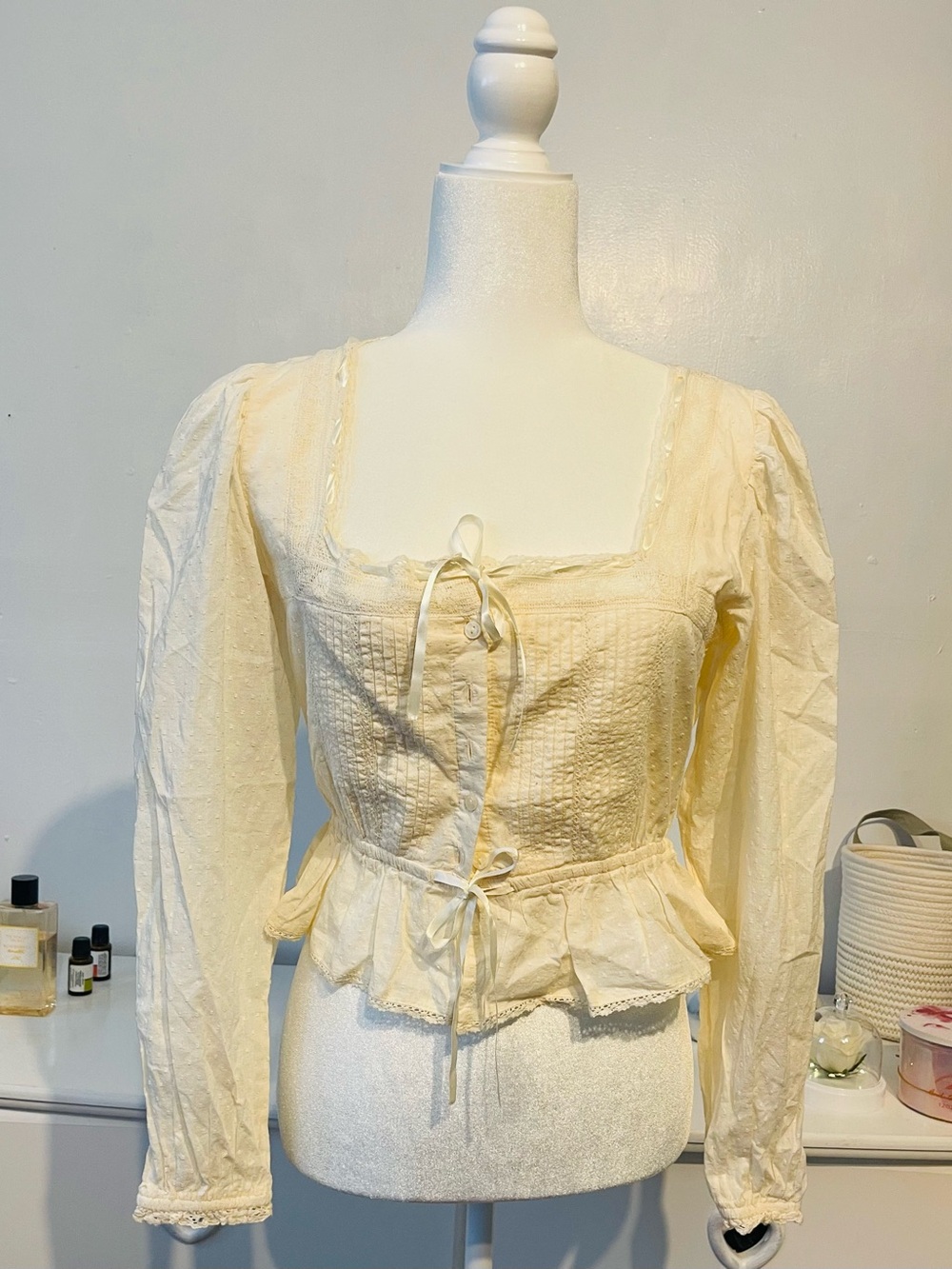 American Eagle  casual Outfitters Cream Square-Neck Peasant Blouse 100% cotton - Picture 2 of 14